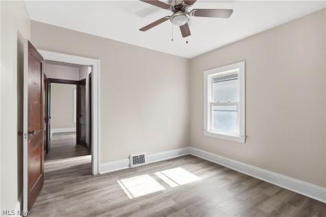 12812 Parkhill Avenue Cleveland OH 44120