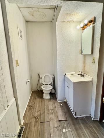 543 E Buchtel Avenue Akron OH 44304