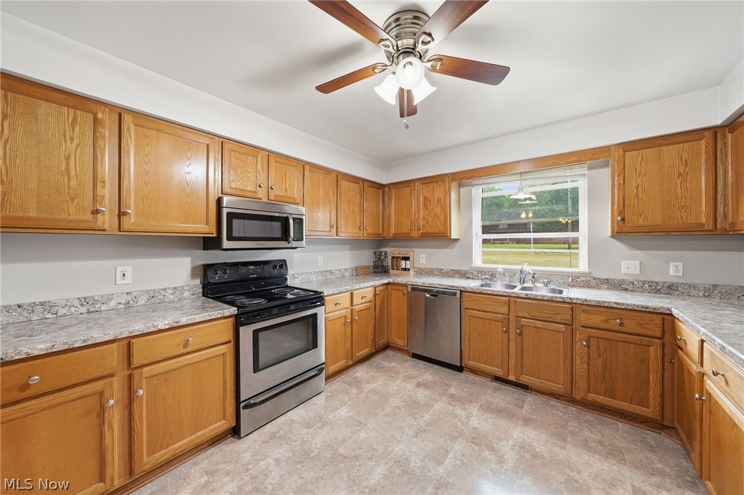 6343 Youngstown Hubbard Road Hubbard OH 44425