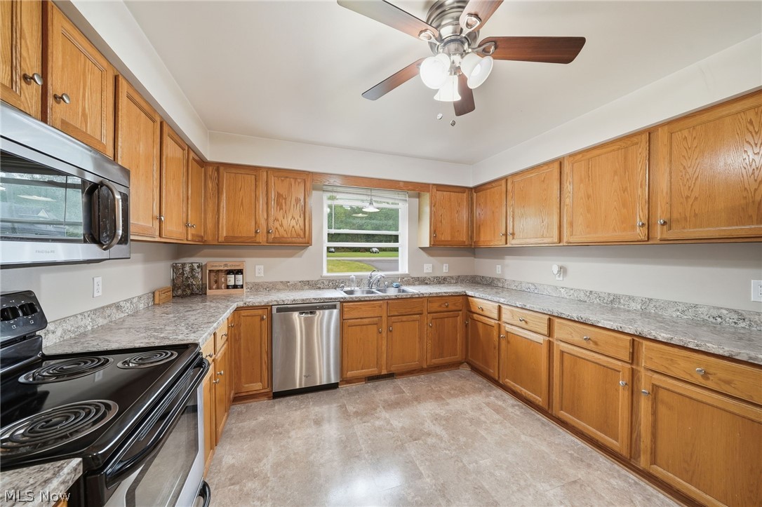 6343 Youngstown Hubbard Road Hubbard OH 44425