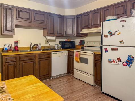 1721 Urban Circle S Lorain OH 44053
