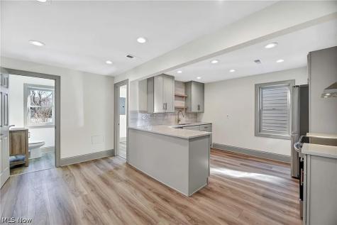 3401 Clinton Avenue Cleveland OH 44113