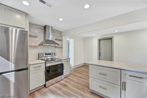 3401 Clinton Avenue Cleveland OH 44113