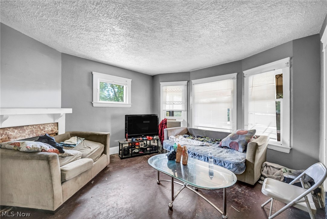 9301 Pierpont Avenue Cleveland OH 44108