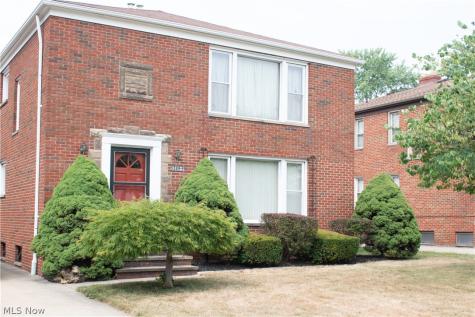 5589 Mayfield Road Lyndhurst OH 44124