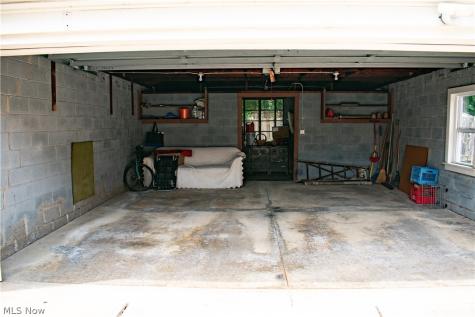 5589 Mayfield Road Lyndhurst OH 44124