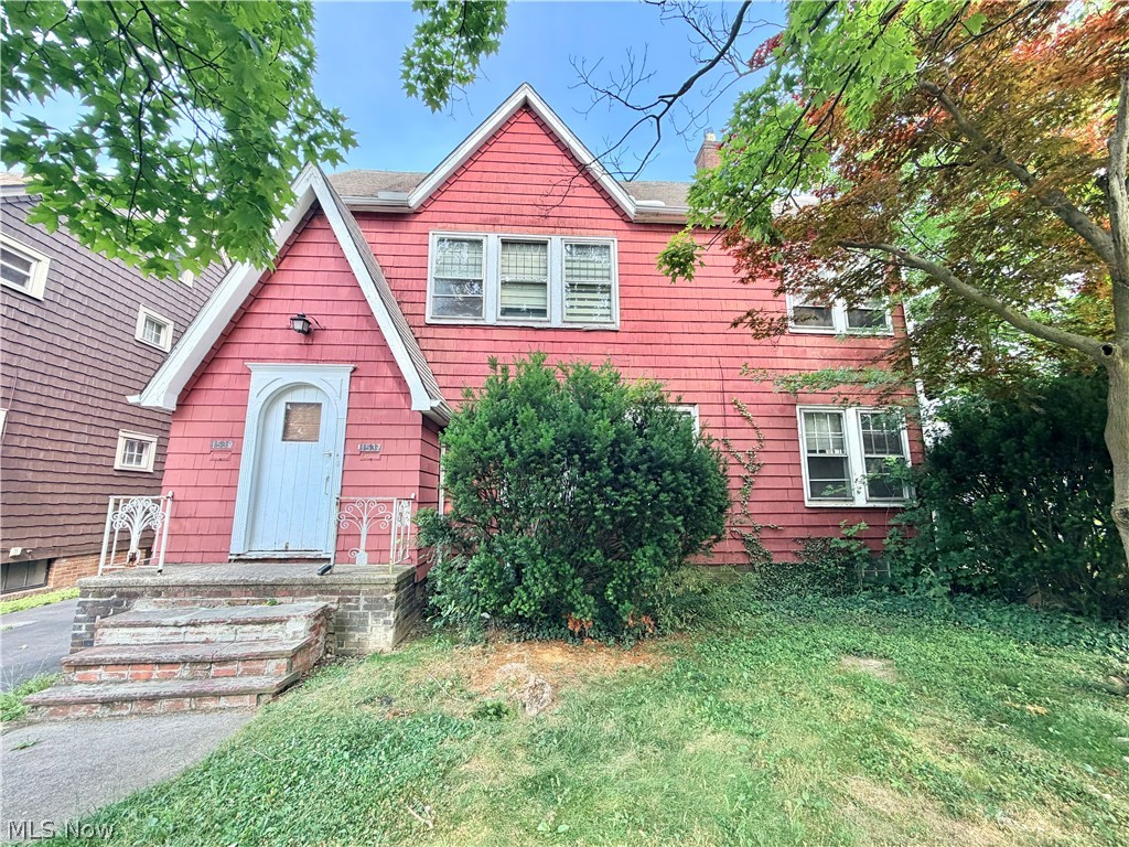 1537 Genesee Road South Euclid OH 44121