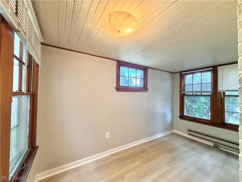 1537 Genesee Road South Euclid OH 44121