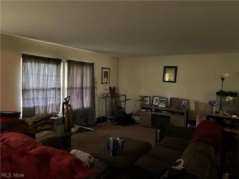 877 Arden Avenue Berea OH 44017