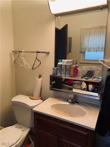 877 Arden Avenue Berea OH 44017
