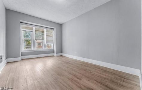 7507 Lawnview Avenue Cleveland OH 44103