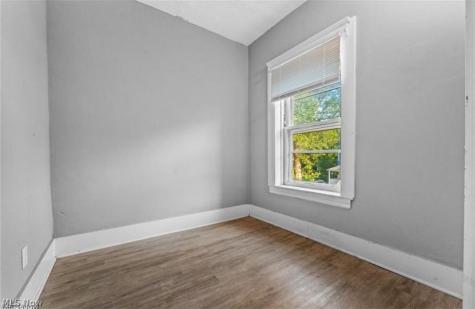 7507 Lawnview Avenue Cleveland OH 44103