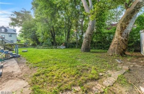 7507 Lawnview Avenue Cleveland OH 44103