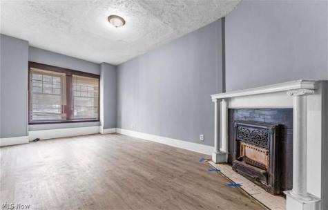 7507 Lawnview Avenue Cleveland OH 44103