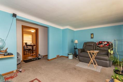 243 W Glendale Street Bedford OH 44146