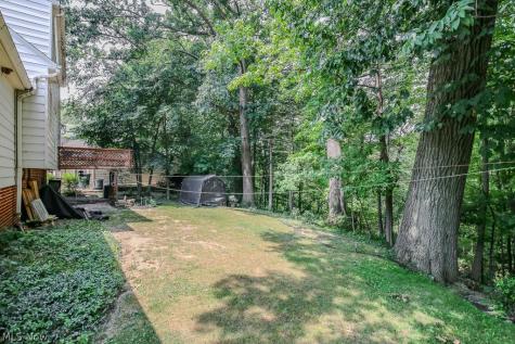 243 W Glendale Street Bedford OH 44146