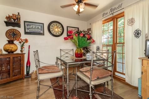 243 W Glendale Street Bedford OH 44146