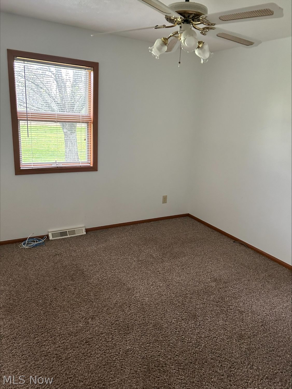 985 Hallock Young Road Warren OH 44481
