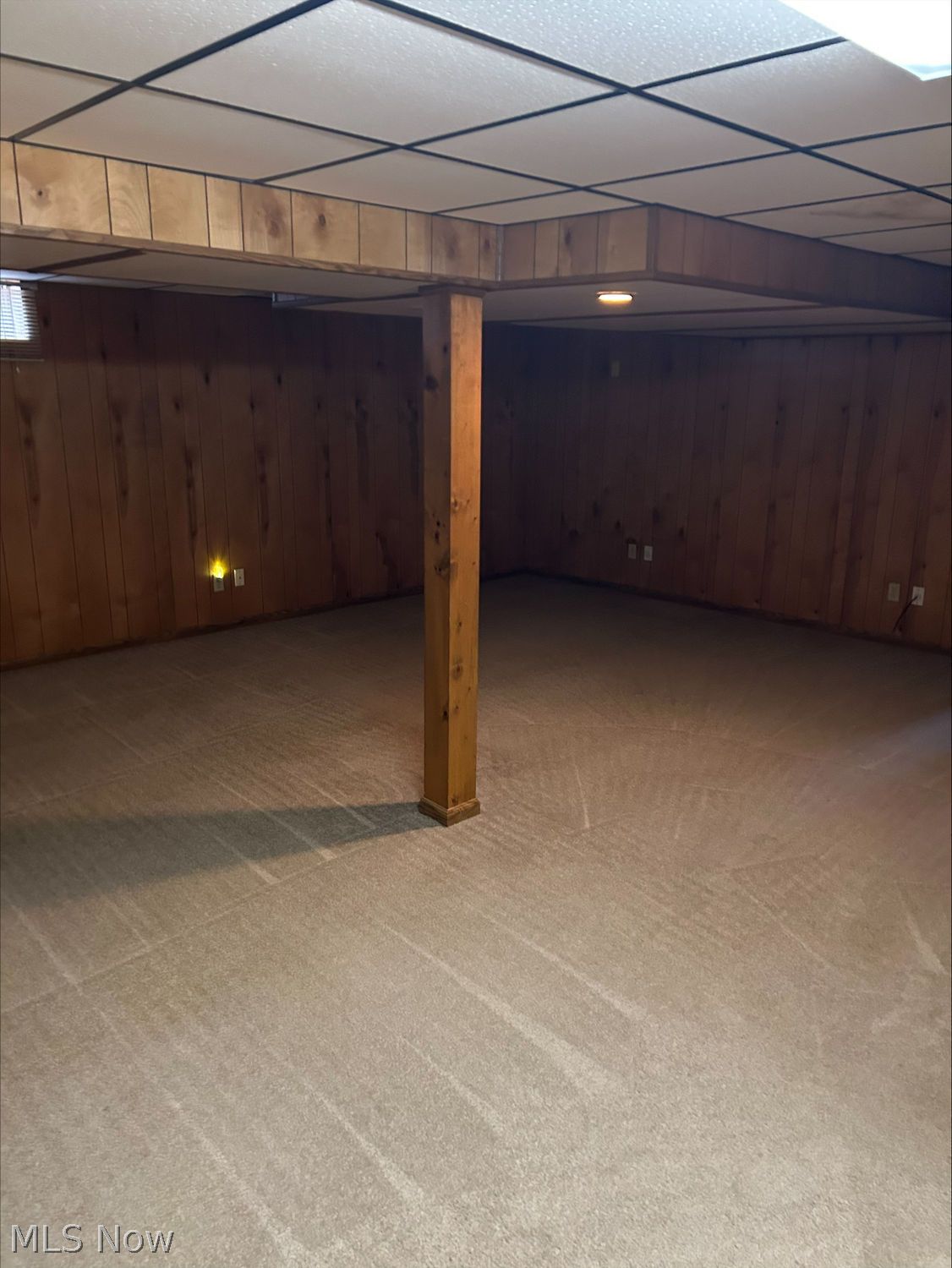 985 Hallock Young Road Warren OH 44481