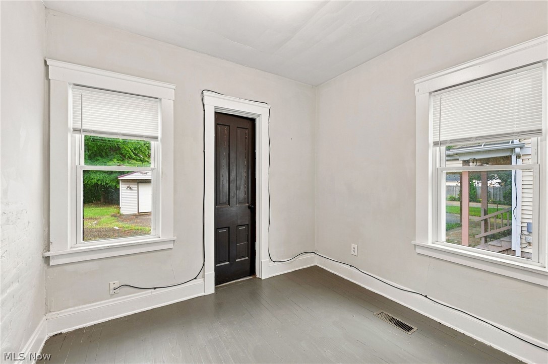2056 W 101st Street Cleveland OH 44102