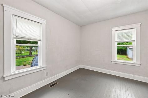 2056 W 101st Street Cleveland OH 44102
