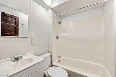 2056 W 101st Street Cleveland OH 44102