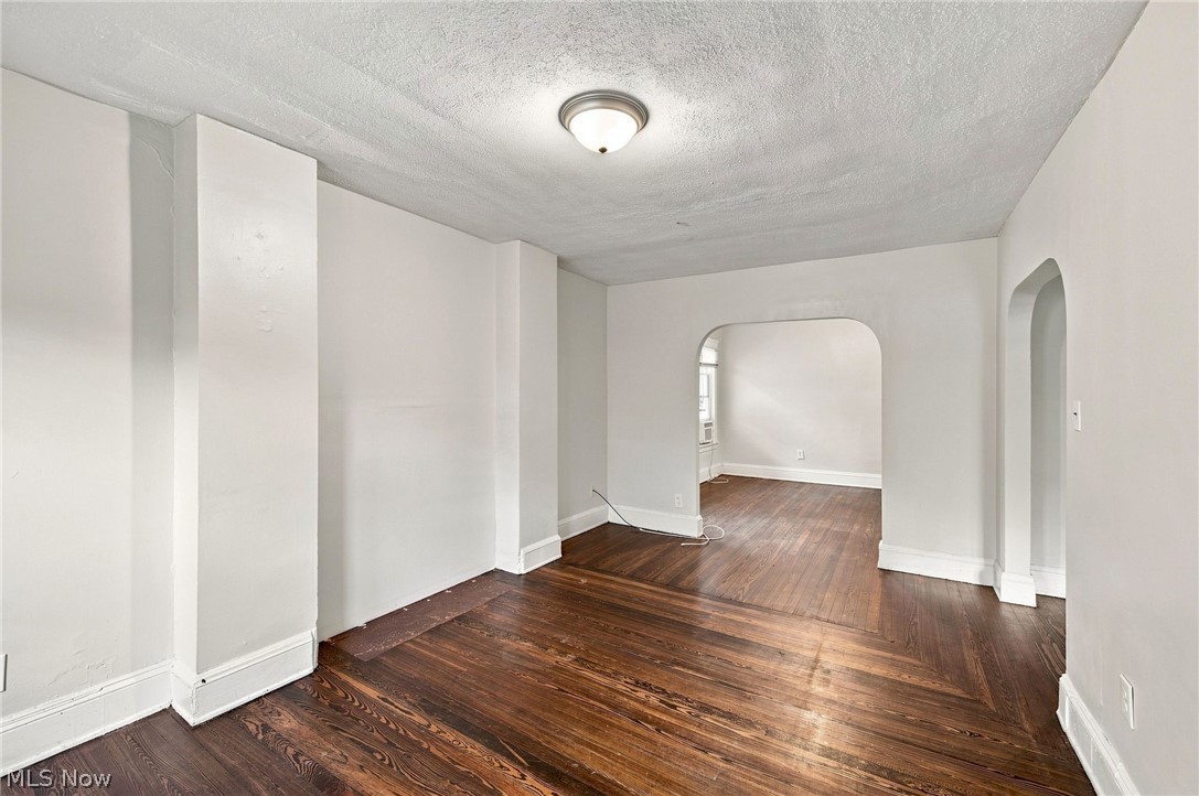 2056 W 101st Street Cleveland OH 44102
