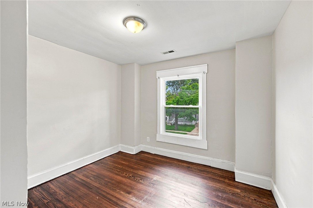 2056 W 101st Street Cleveland OH 44102