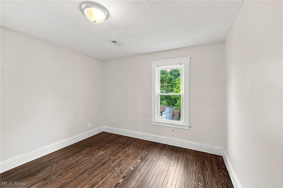 2056 W 101st Street Cleveland OH 44102
