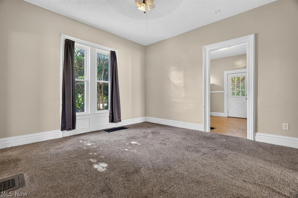 180 Cleveland Street Elyria OH 44035