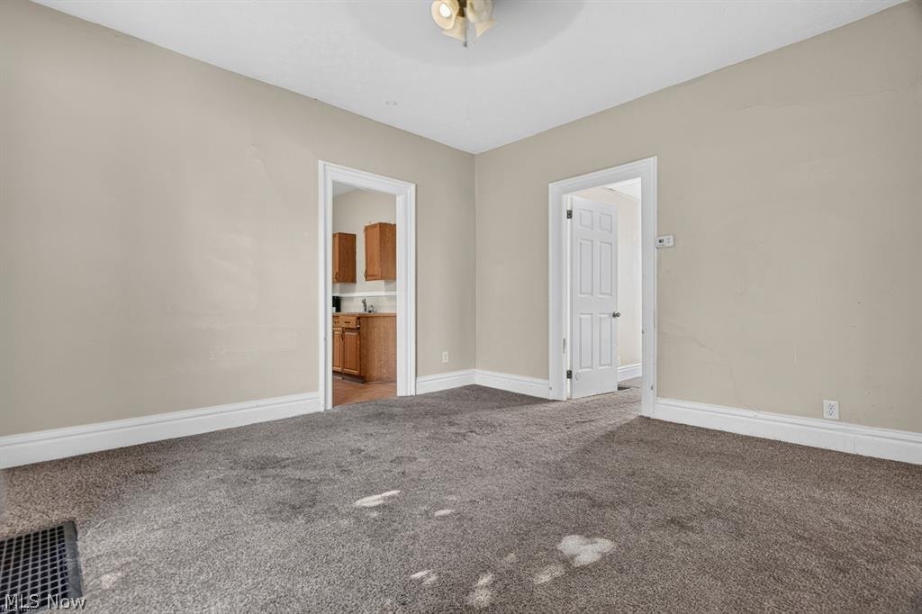 180 Cleveland Street Elyria OH 44035