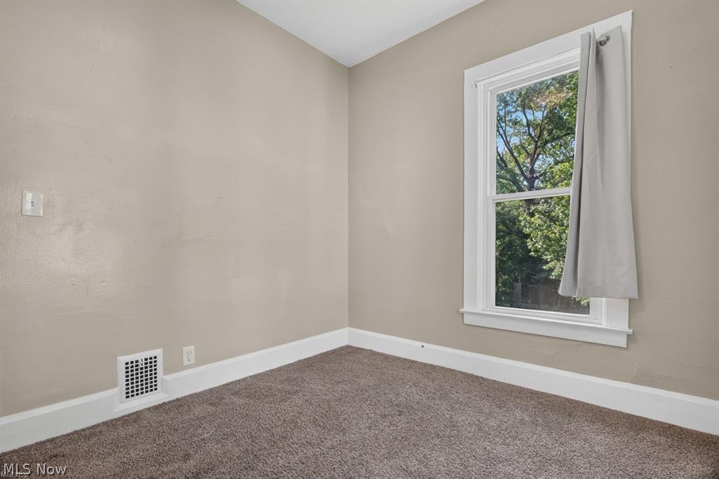180 Cleveland Street Elyria OH 44035