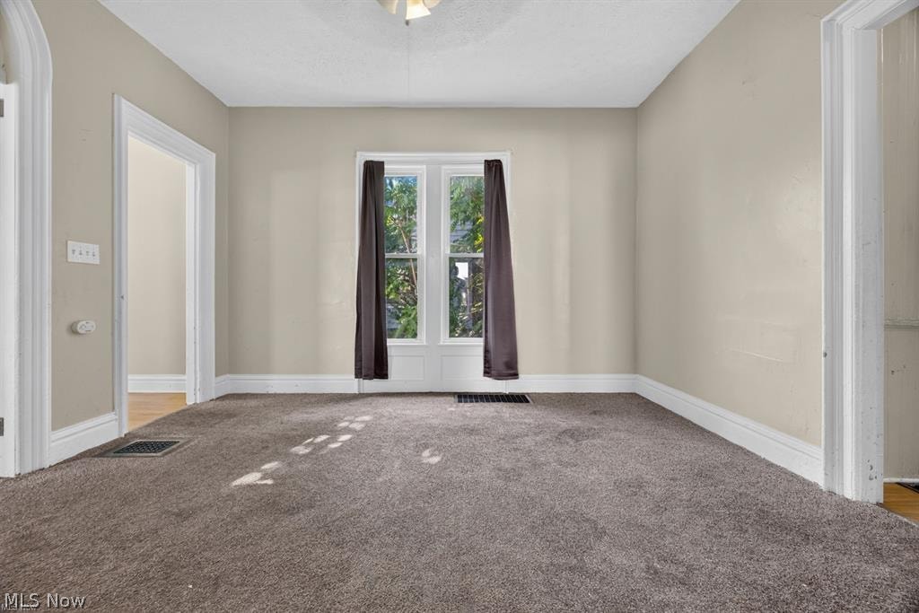 180 Cleveland Street Elyria OH 44035