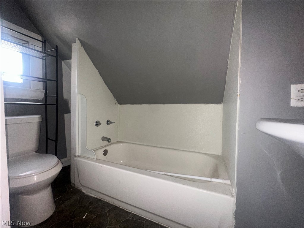 6404 Carl Avenue Cleveland OH 44103
