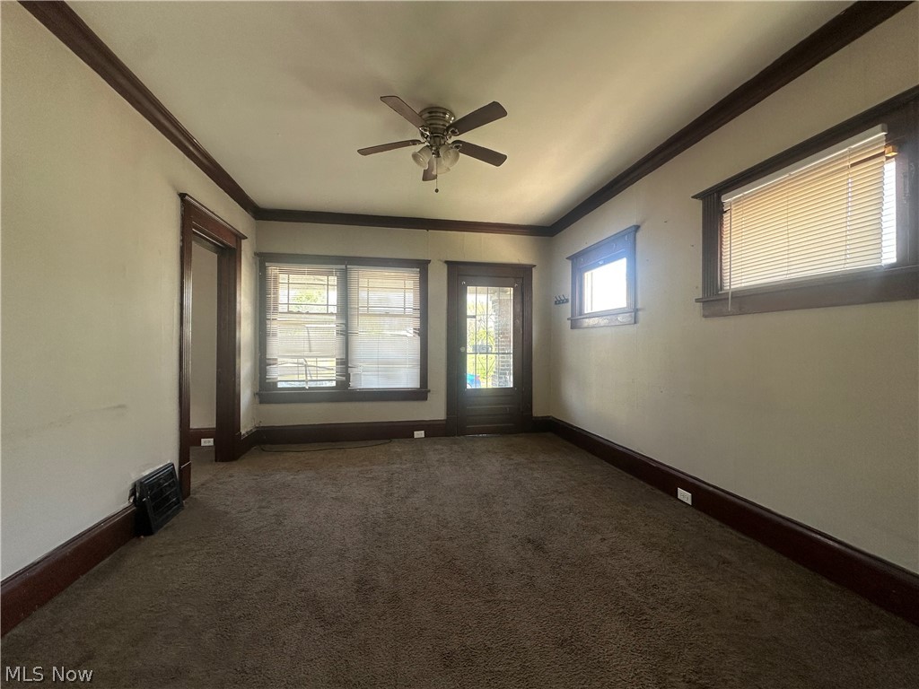 6404 Carl Avenue Cleveland OH 44103