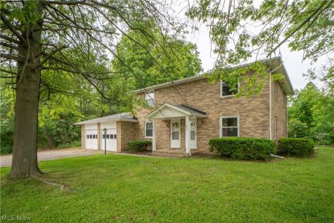 3837-3839 Beech Hill Road NW North Canton OH 44720