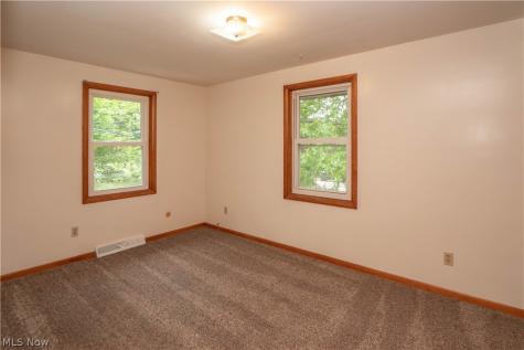 3837-3839 Beech Hill Road NW North Canton OH 44720