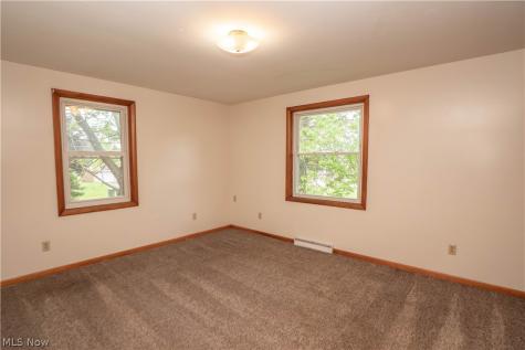 3837-3839 Beech Hill Road NW North Canton OH 44720