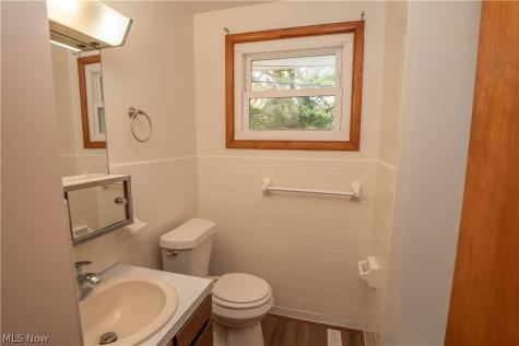 3837-3839 Beech Hill Road NW North Canton OH 44720