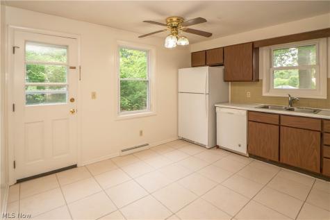 3837-3839 Beech Hill Road NW North Canton OH 44720
