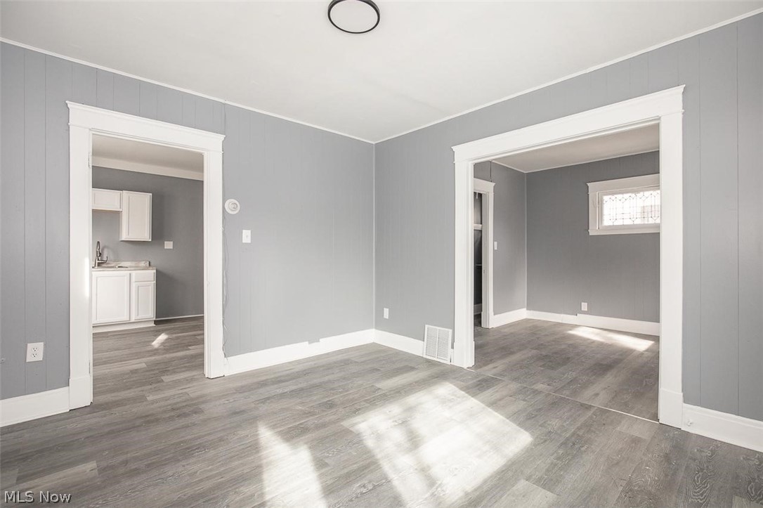 11429 Lardet Avenue Cleveland OH 44104