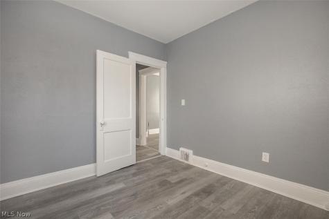 11429 Lardet Avenue Cleveland OH 44104