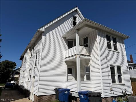 2095 Bunts Road Lakewood OH 44107