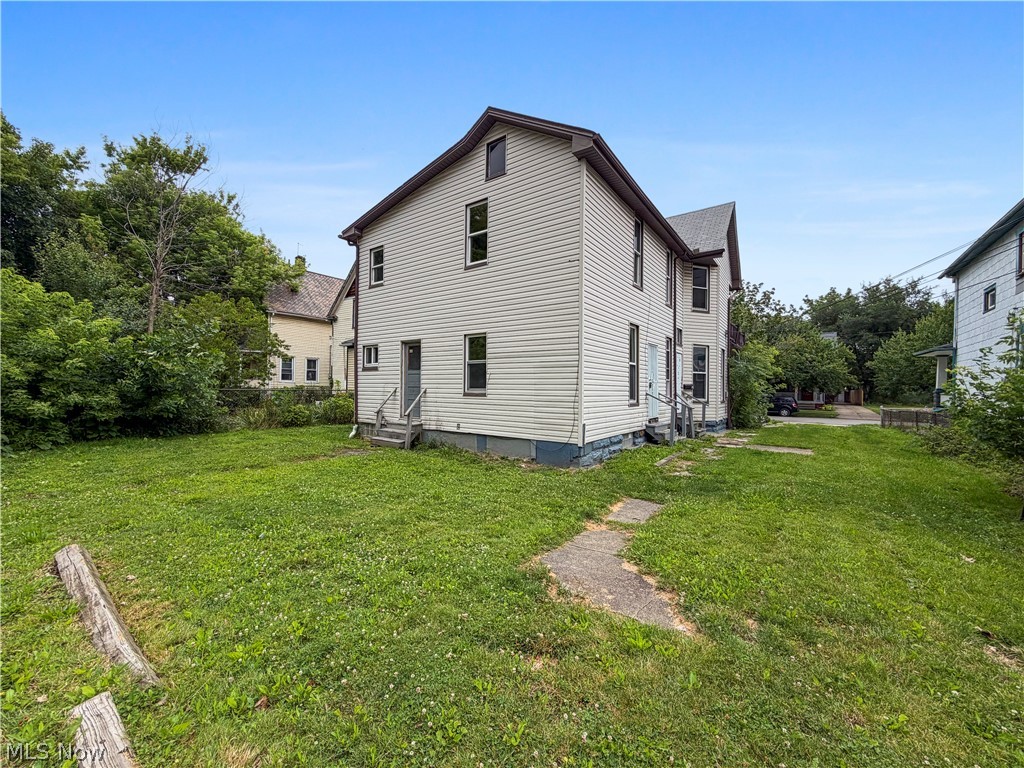 3257 Woodbridge Avenue Cleveland OH 44109