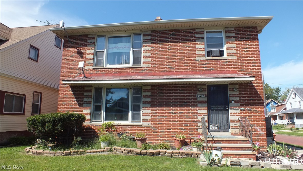 16727 Grovewood Avenue Cleveland OH 44110