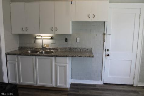 3281 E 118th Street Cleveland OH 44120