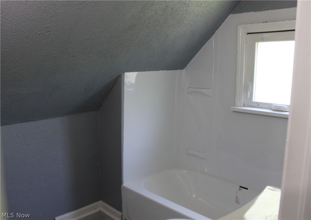 3281 E 118th Street Cleveland OH 44120