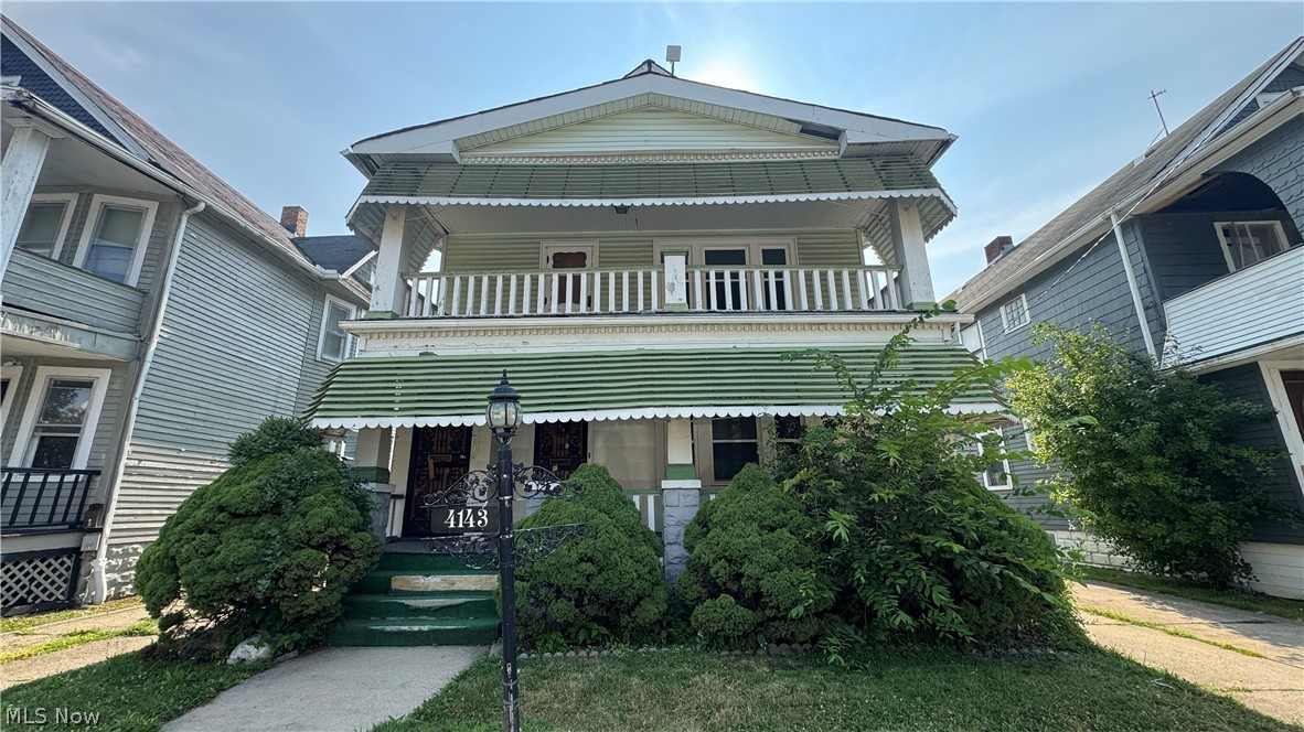4143 E 142nd Street Cleveland OH 44128