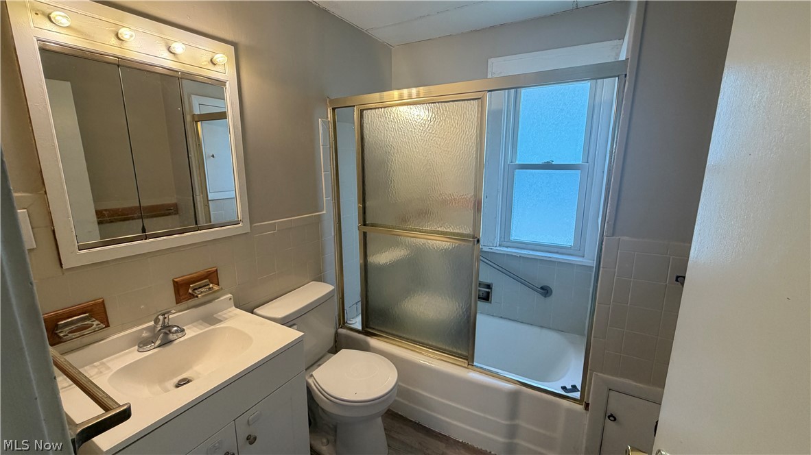 4143 E 142nd Street Cleveland OH 44128