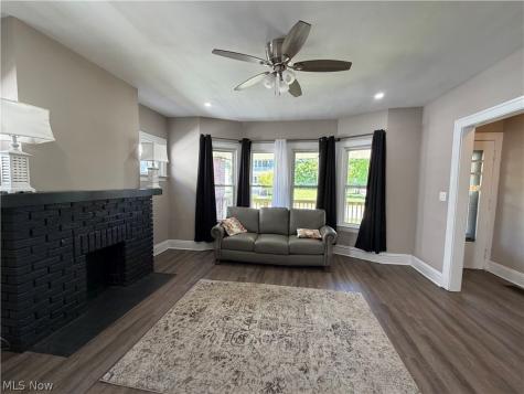398 E 149th Street Cleveland OH 44110